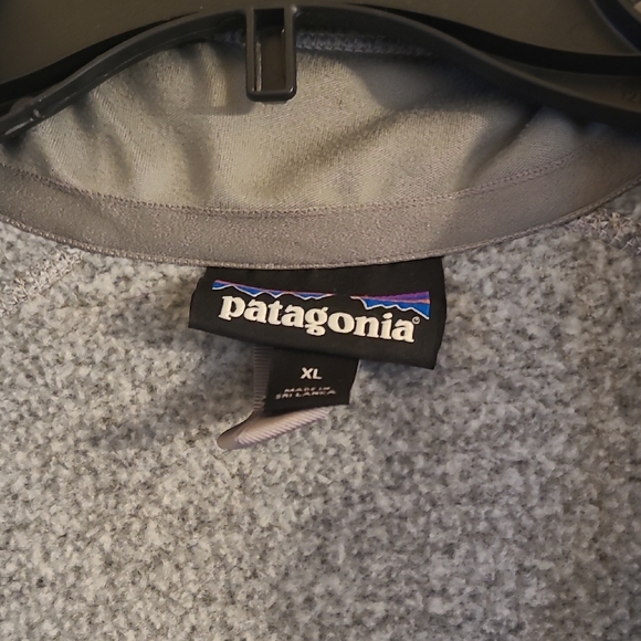 Patagonia Women's Zip-Up Gray Sweater - Picture 2 of 4